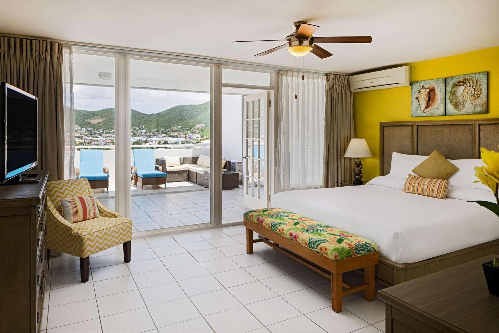 The Atrium Beach Resort And Spa, Ascend Hotel Collection Simpson Bay Eksteriør bilde