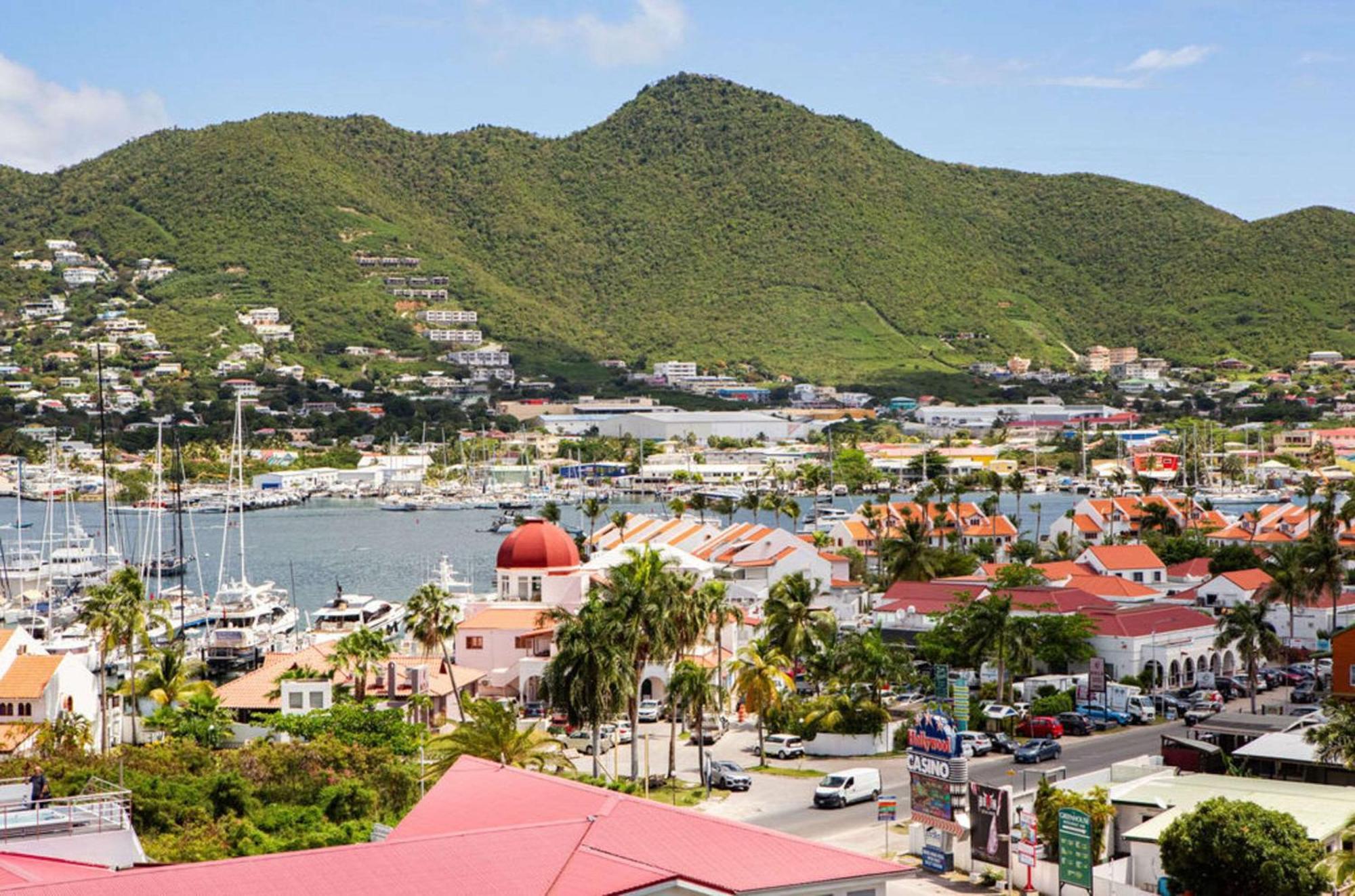 The Atrium Beach Resort And Spa, Ascend Hotel Collection Simpson Bay Eksteriør bilde