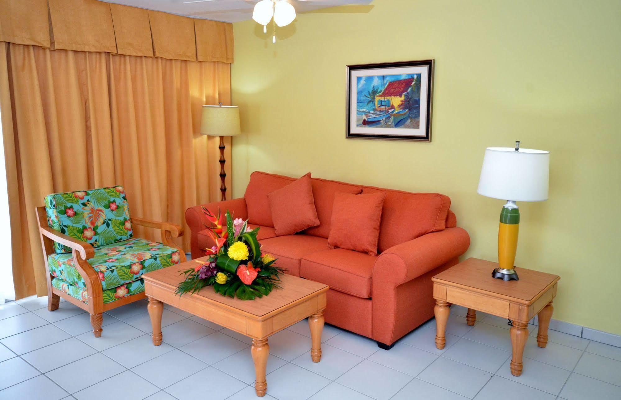 The Atrium Beach Resort And Spa, Ascend Hotel Collection Simpson Bay Eksteriør bilde